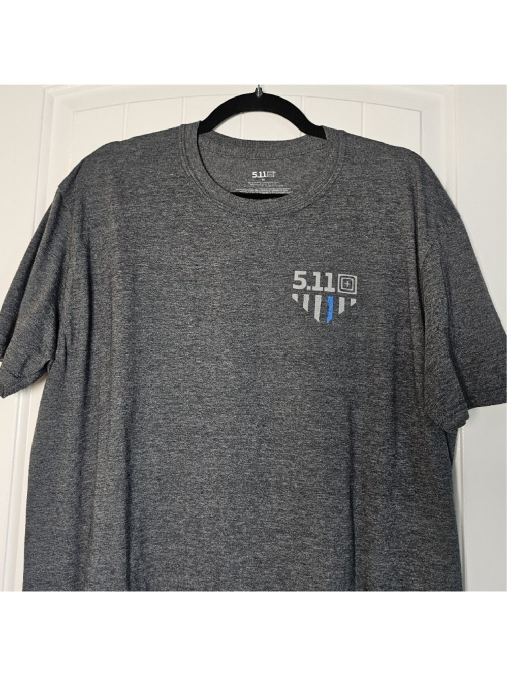 5.11 Tactical XL feathered blue logo tshirt - Picture 3 of 11